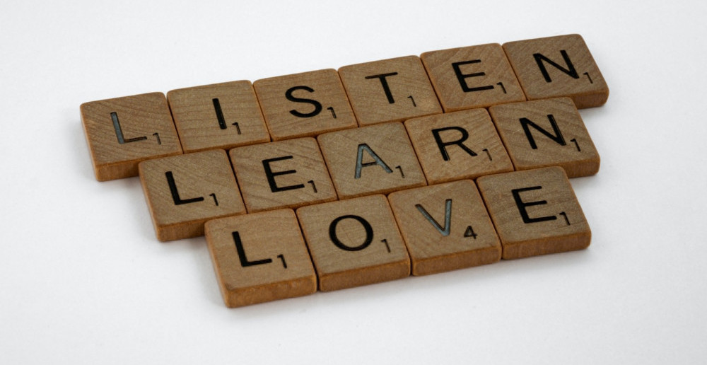 Listening-Skills-Improvement-Tips-Here-Are-5-Effective-Ways-Listen-Learn-Love